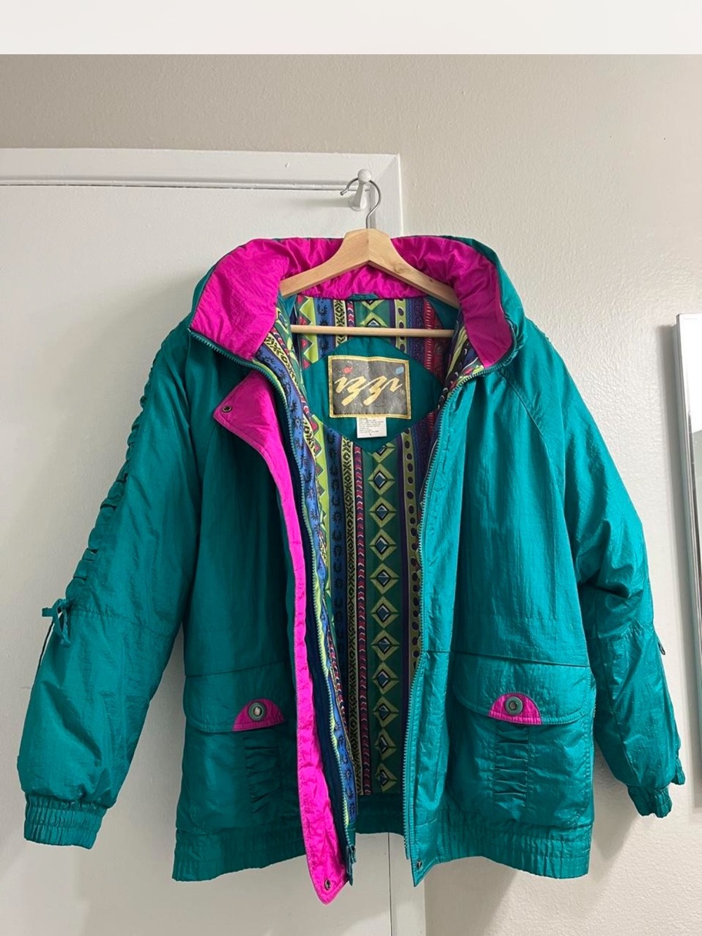 Izzi Vintage 90s Z-1 Colorblock Ski Jacket Teal Pink Geometric Pri